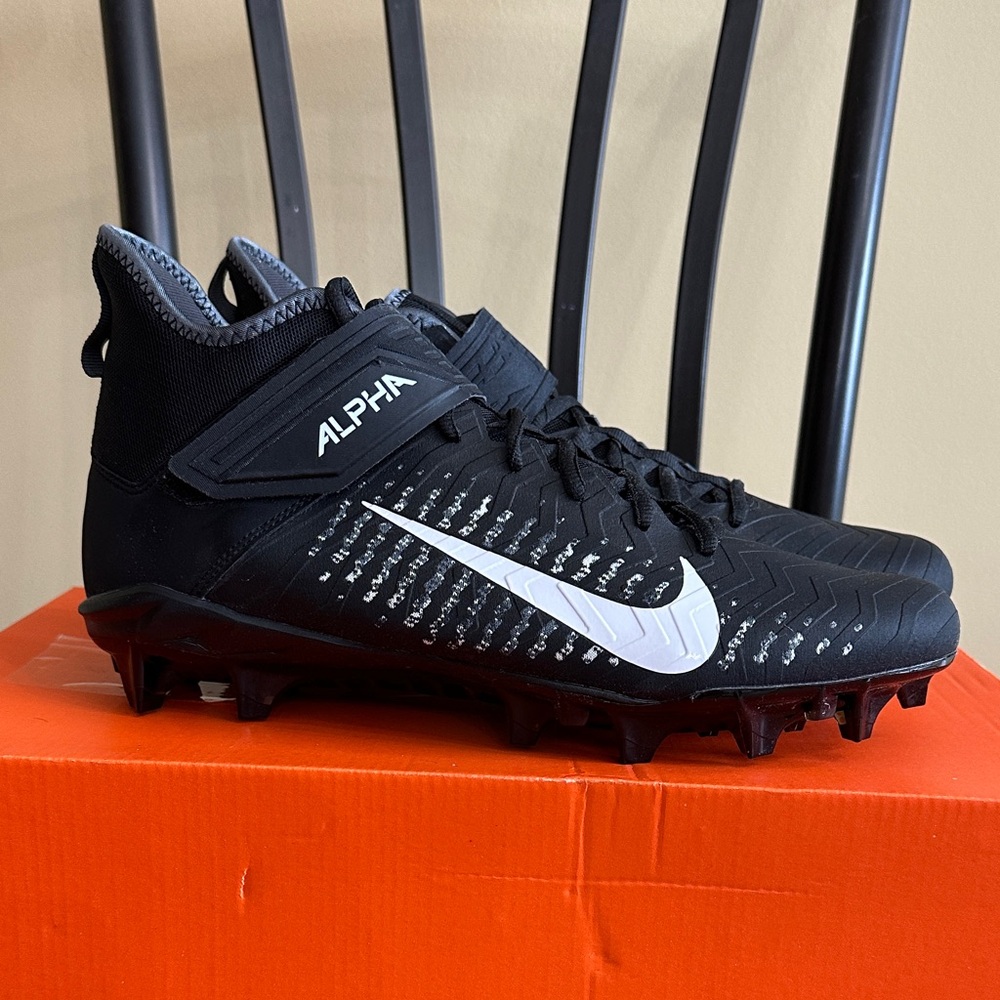New Nike Men's Alpha Menace Pro 2 Wide Football Cleats Sz 11, 11.5, 12.5. Wide